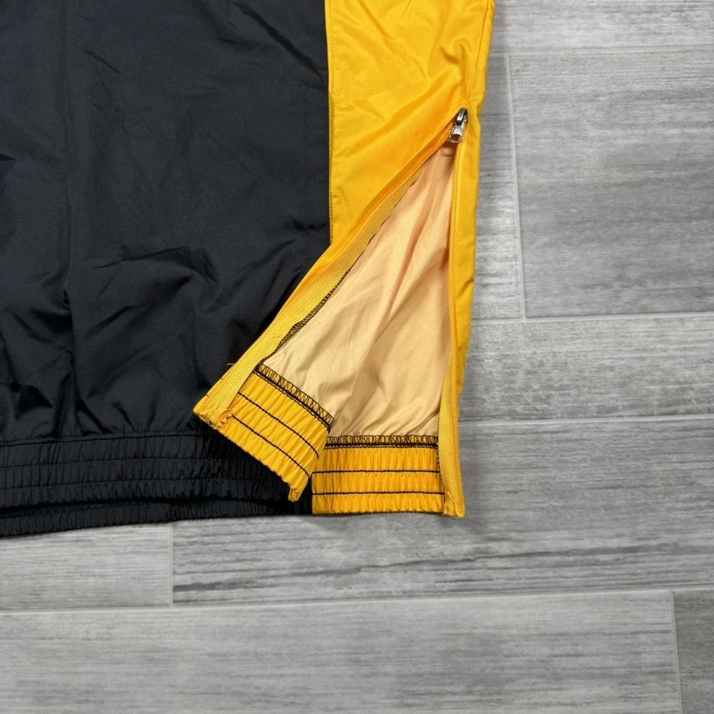 NHL Pittsburg Penguins Windbreaker Youth Large 14/16 Black/Gold‎ Lightweight New